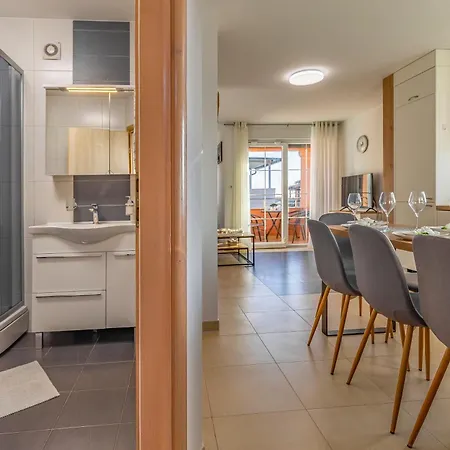 Verena Apartment